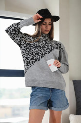 90315 Dewberry Half Turtleneck Leopard Womens Sweater-GREY