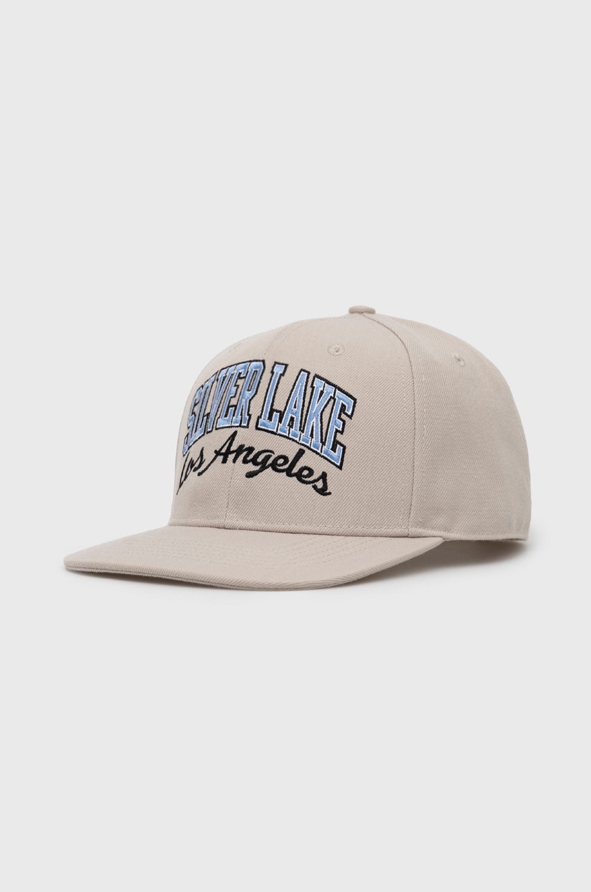 Abercrombie & Fitch  Čepice s vlněnou směsí