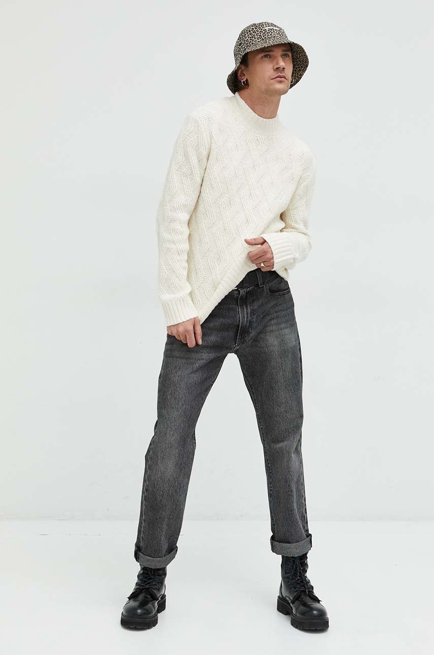 Abercrombie & Fitch  Svetr