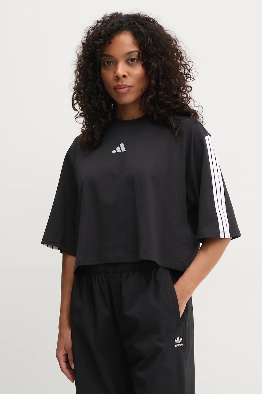 adidas  Essentials