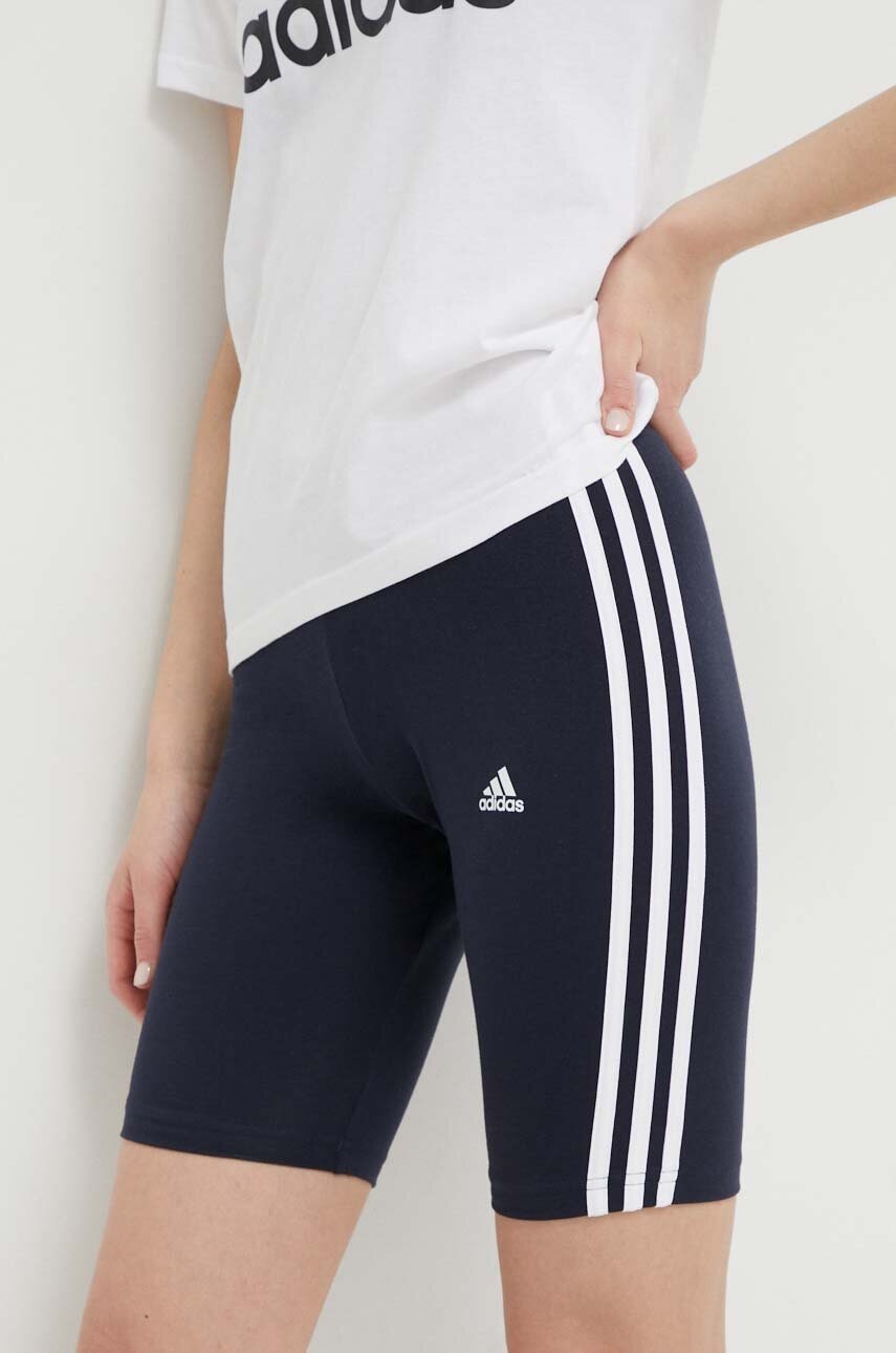 adidas  Kraťasy