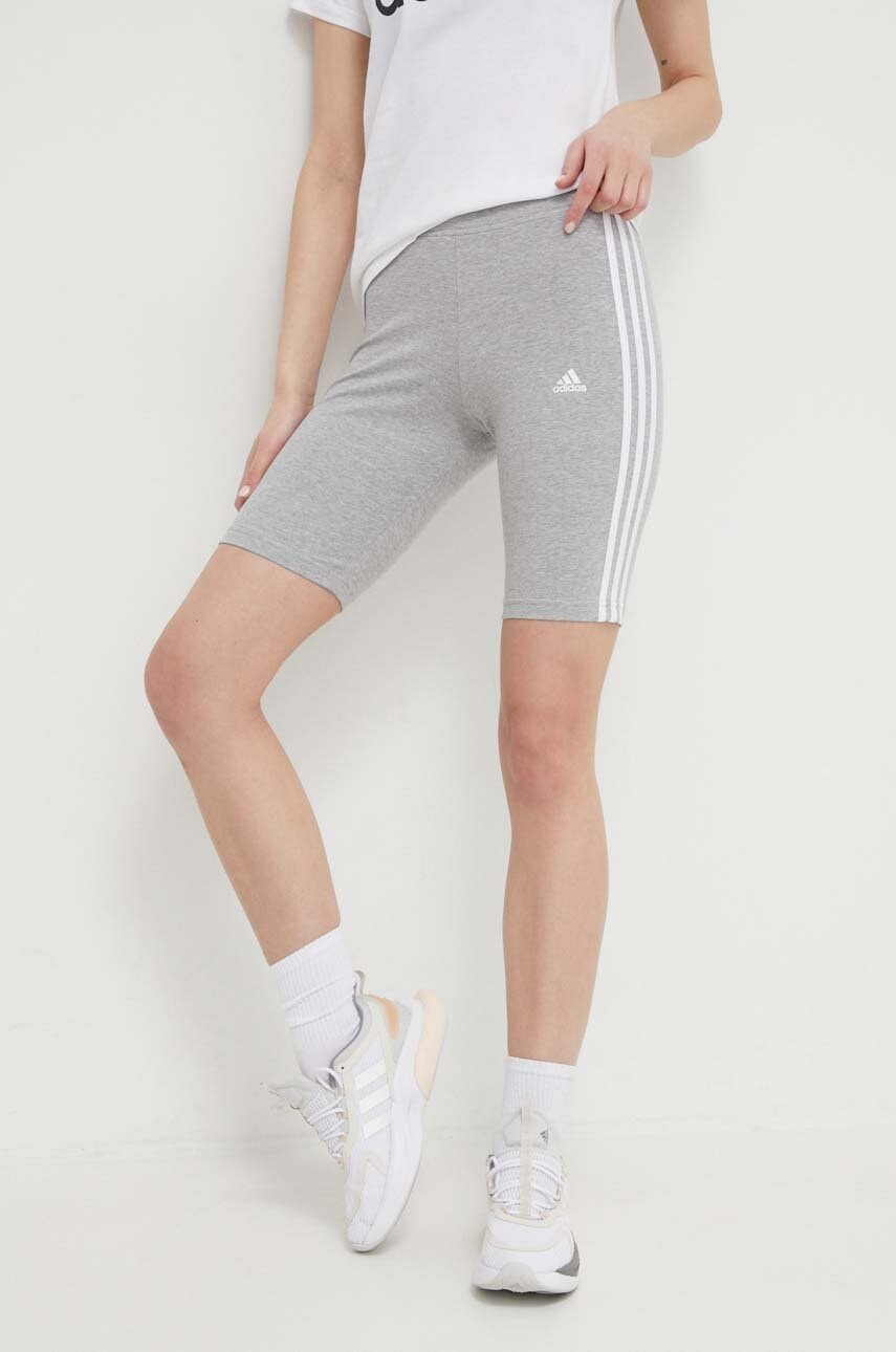 adidas  Kraťasy