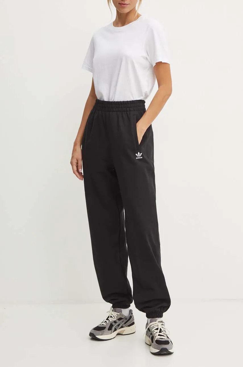 adidas Originals  Bavlněné tepláky  Essential