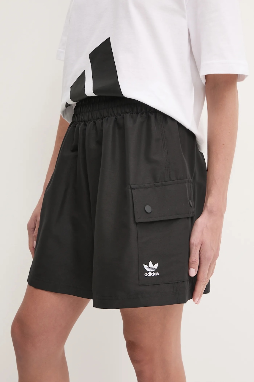 adidas Originals  Kraťasy  Essential