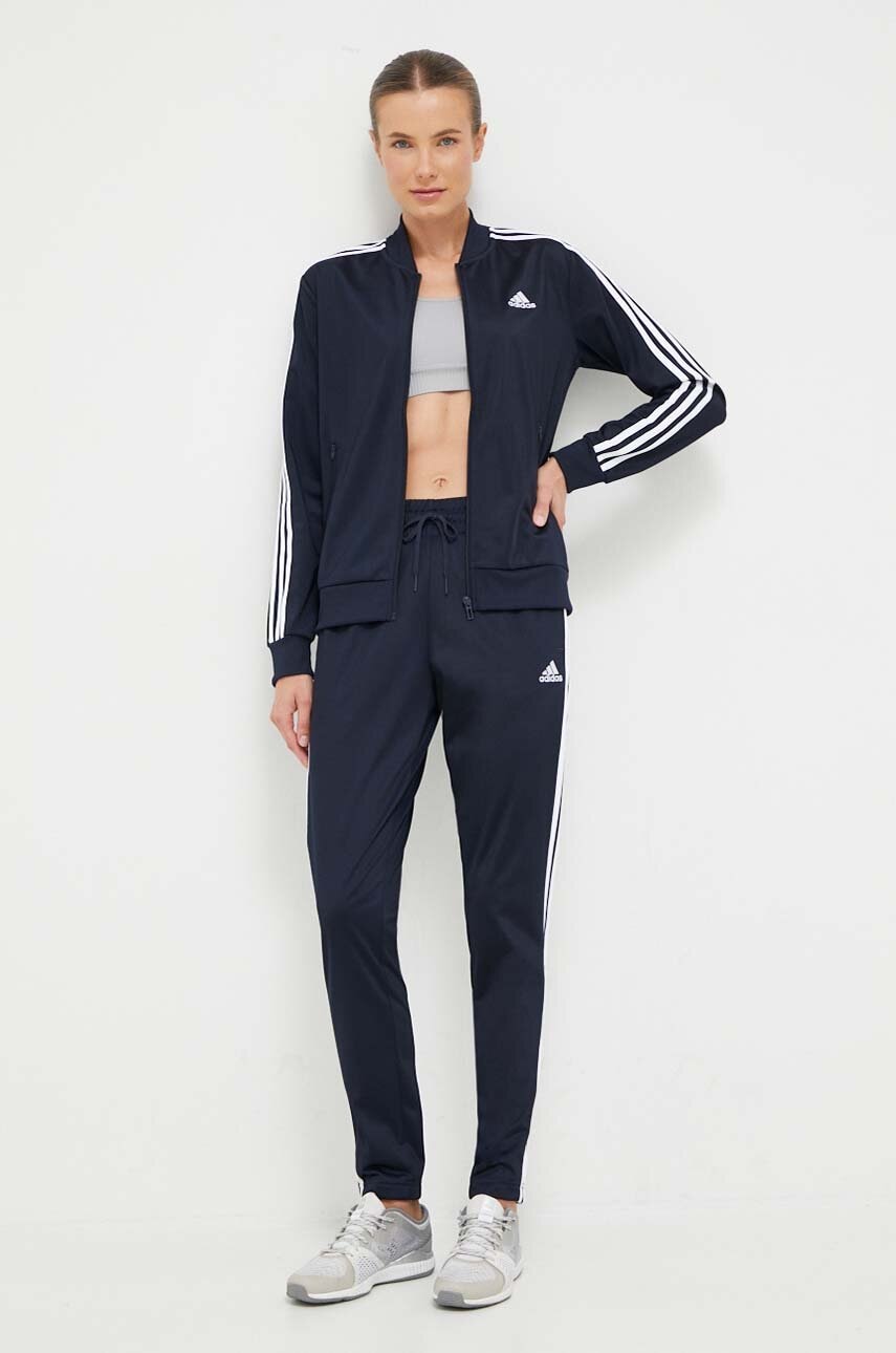 adidas  Sada