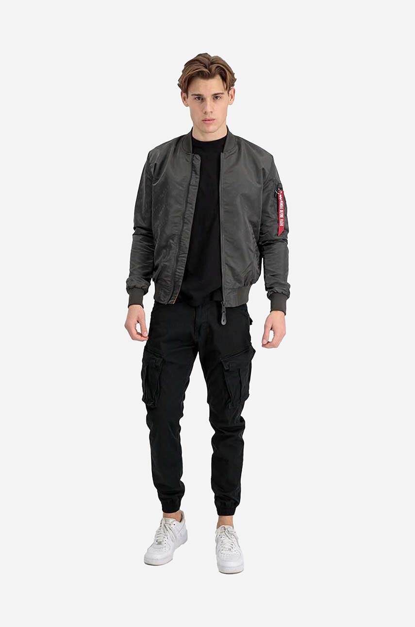 Alpha Industries  Oboustranná bomber bunda  MA-1 LW AOP Rainbow Ref. 106109 136