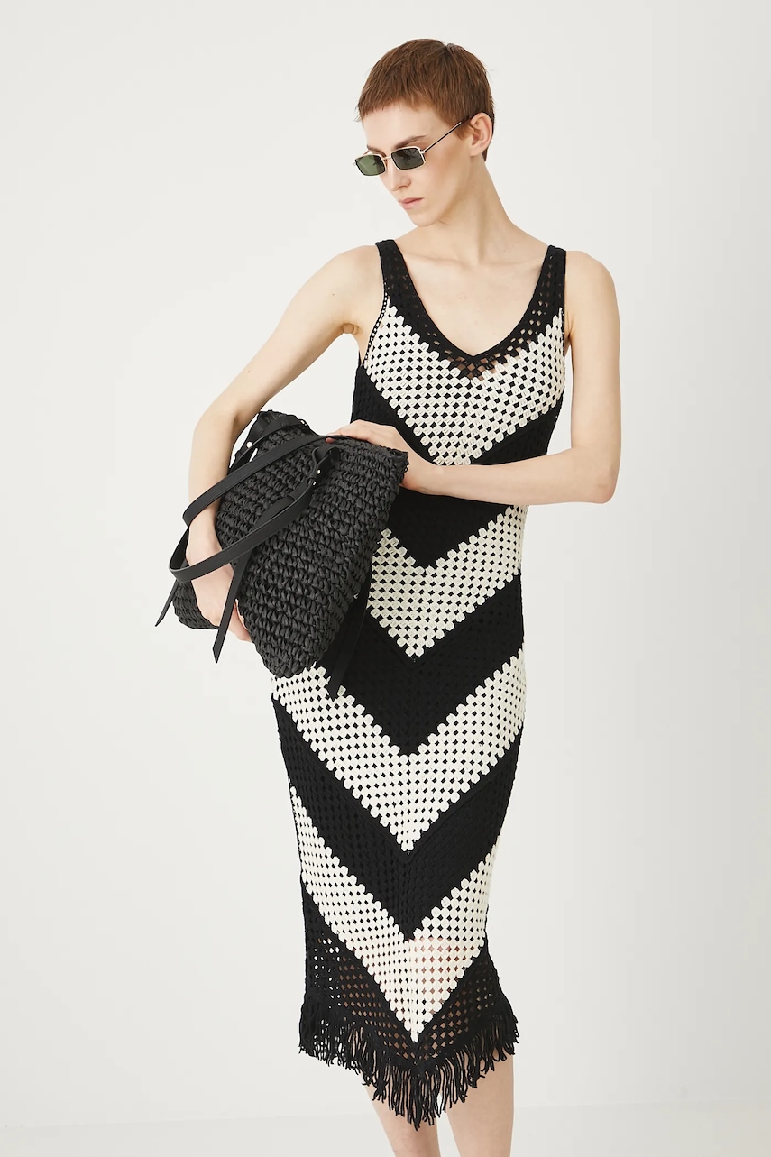 Bavlněné šaty Medicine více barev, midi, přiléhavé