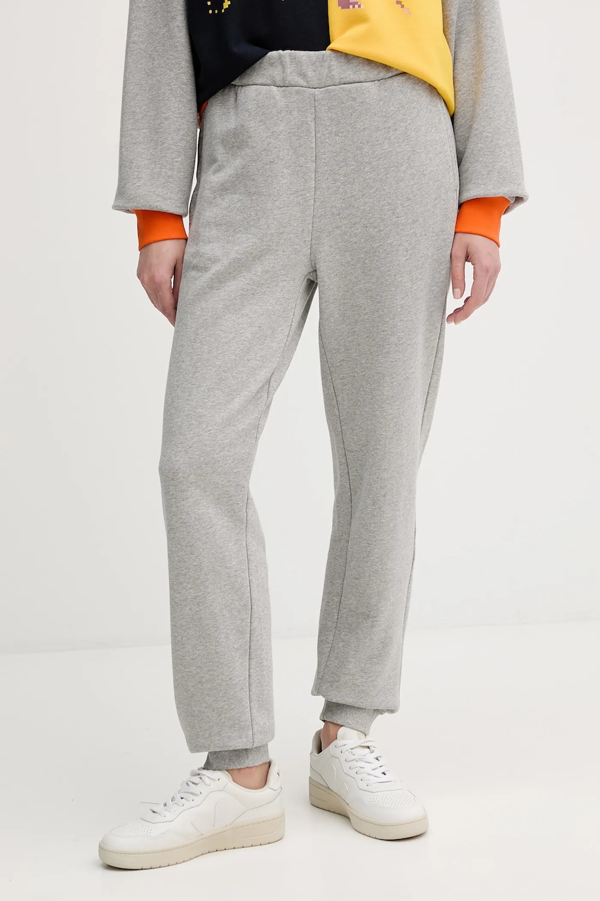 Bavlněné tepláky United Colors of Benetton x Stranger Things