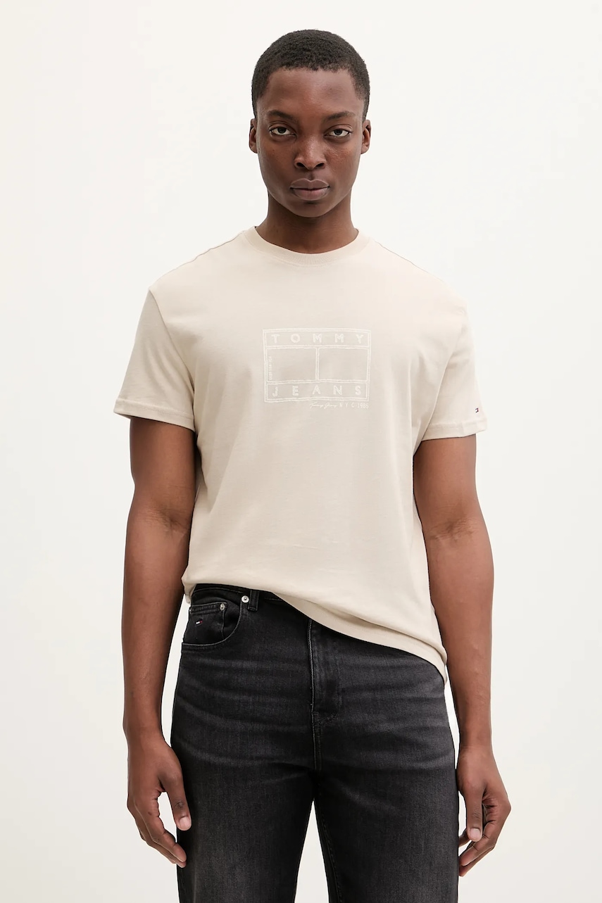 Bavlněné tričko Tommy Jeans pánské, béžová barva, DM0DM22317