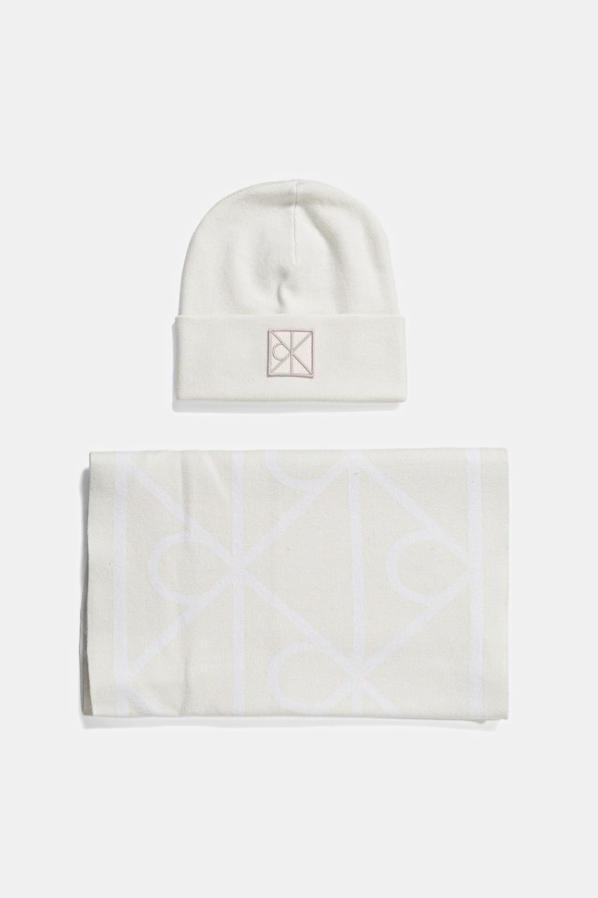 Čepice a šála Calvin Klein