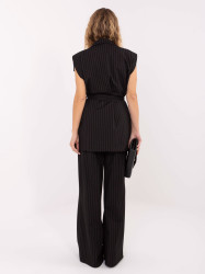 Černý pruhovaný komplet s vestou