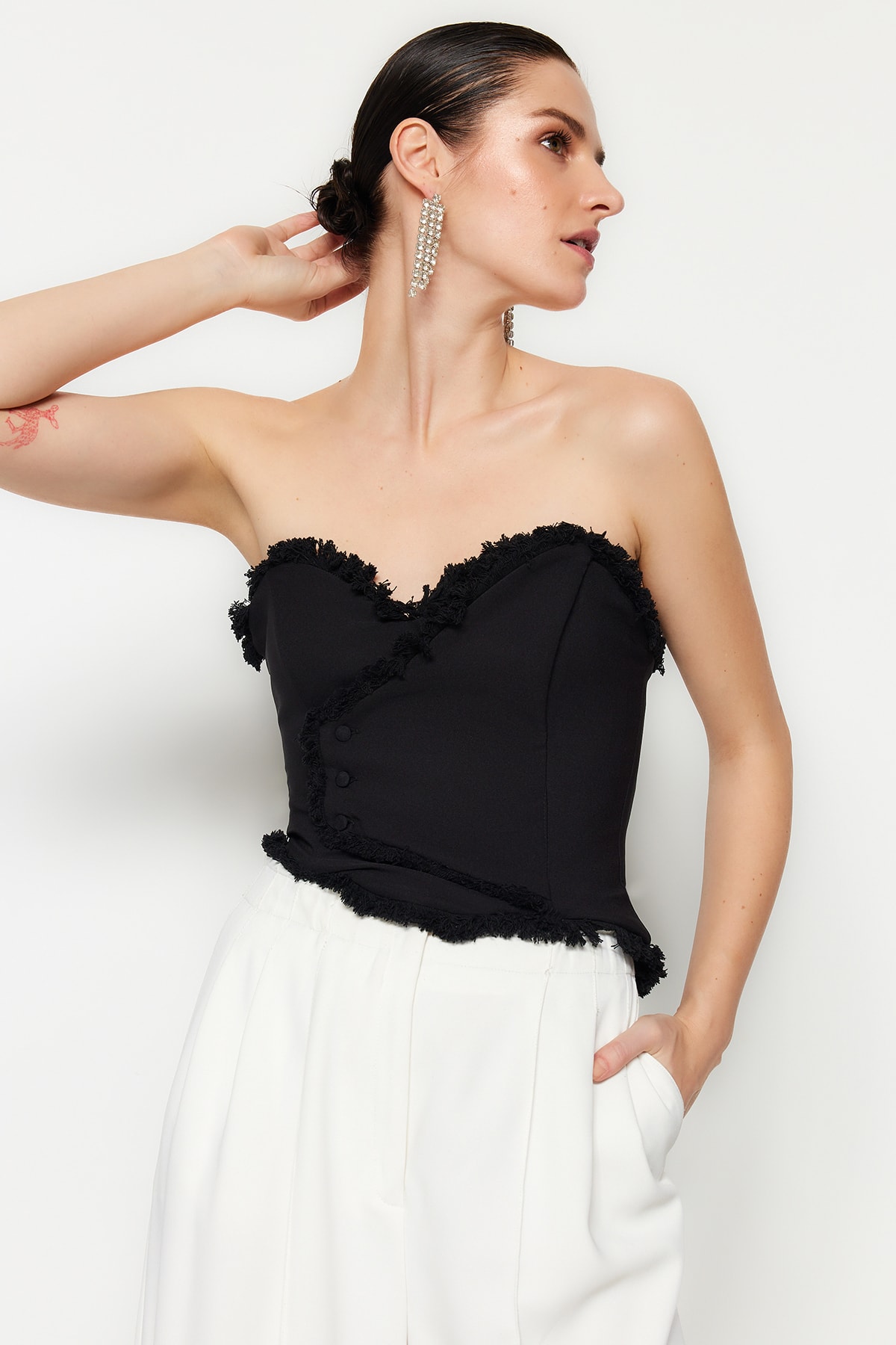 Dámské šaty Trendyol TPRSS22BS0070/Black