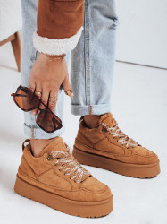 Dámské tenisky s kožešinou na platformě