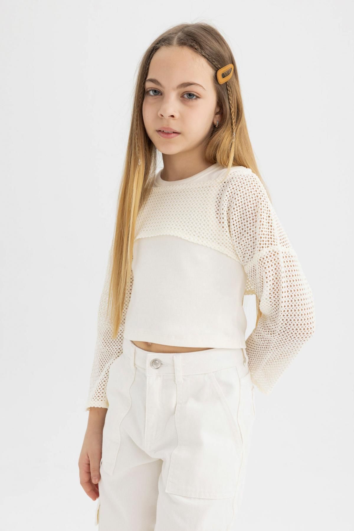 DEFACTO Girl's Relax Fit Crew Neck Ribbed Long Sleeve T-Shirt