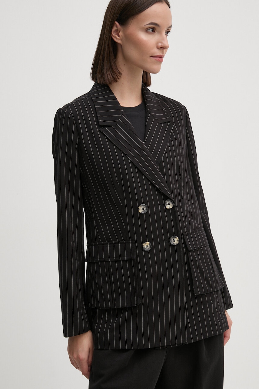 DKNY  Sako