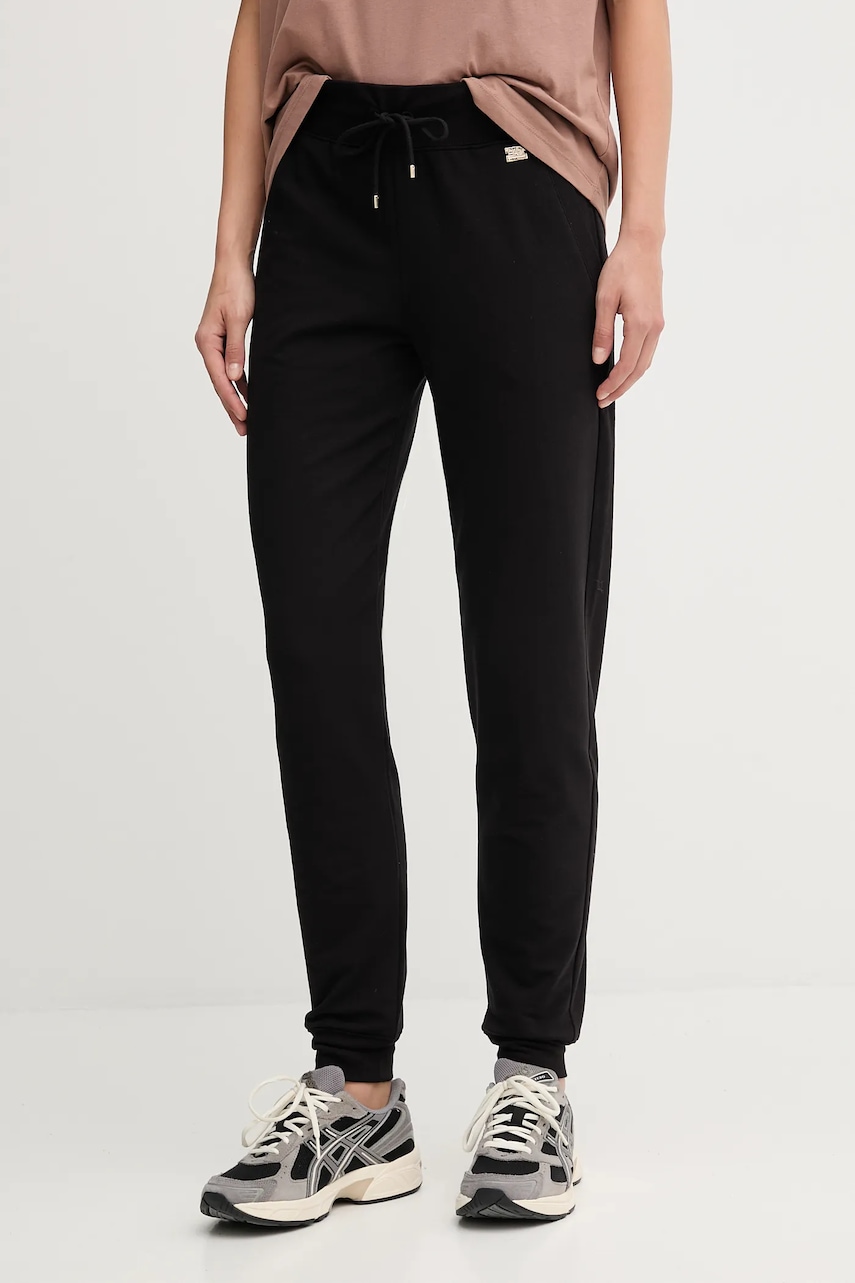 EA7 Emporio Armani  Tepláky