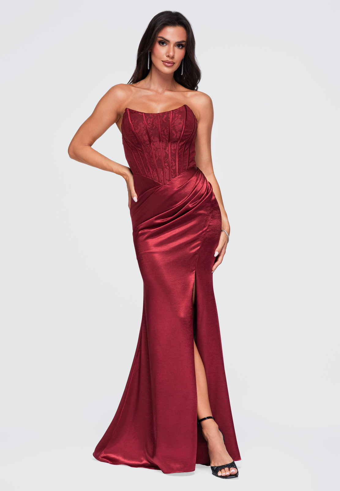 Elegantní maxi večerní šaty