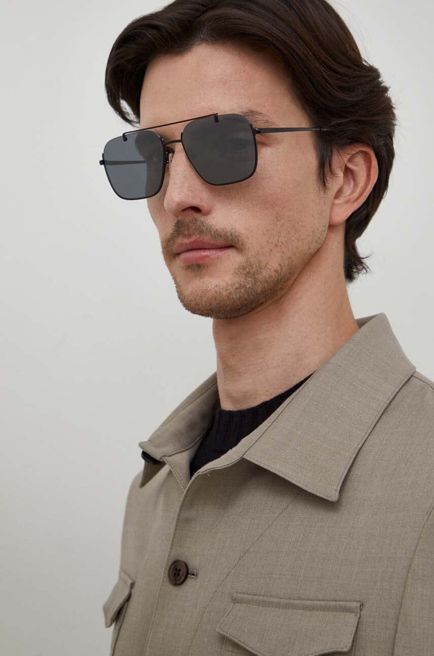 Emporio Armani  Sluneční brýle