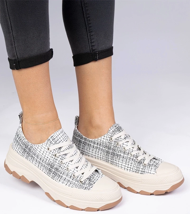 Gemre White-gray sneakers on a thick sole Salsana