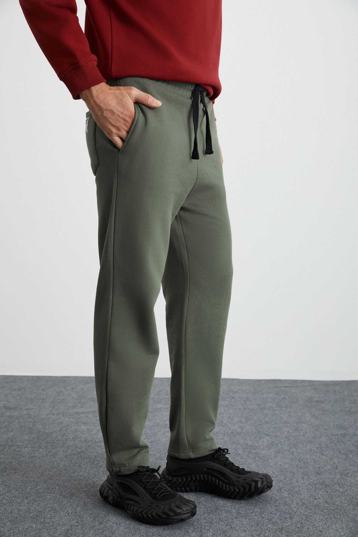 GRIMELANGE Internal Men's Soft, Comfortable Elastic Leg, Comfortable, Raised Khaki Sweatpant