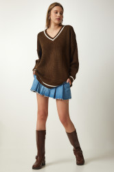 Happiness İstanbul Women's Brown V-Neck Oversize Long Knitwear Sweater