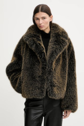 Kabát Stand Studio India