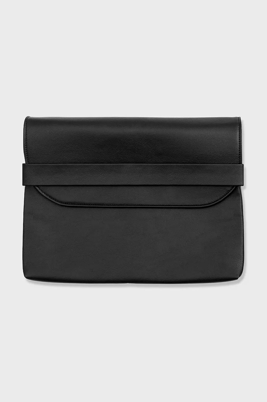 Kabelka MUUV. černá barva