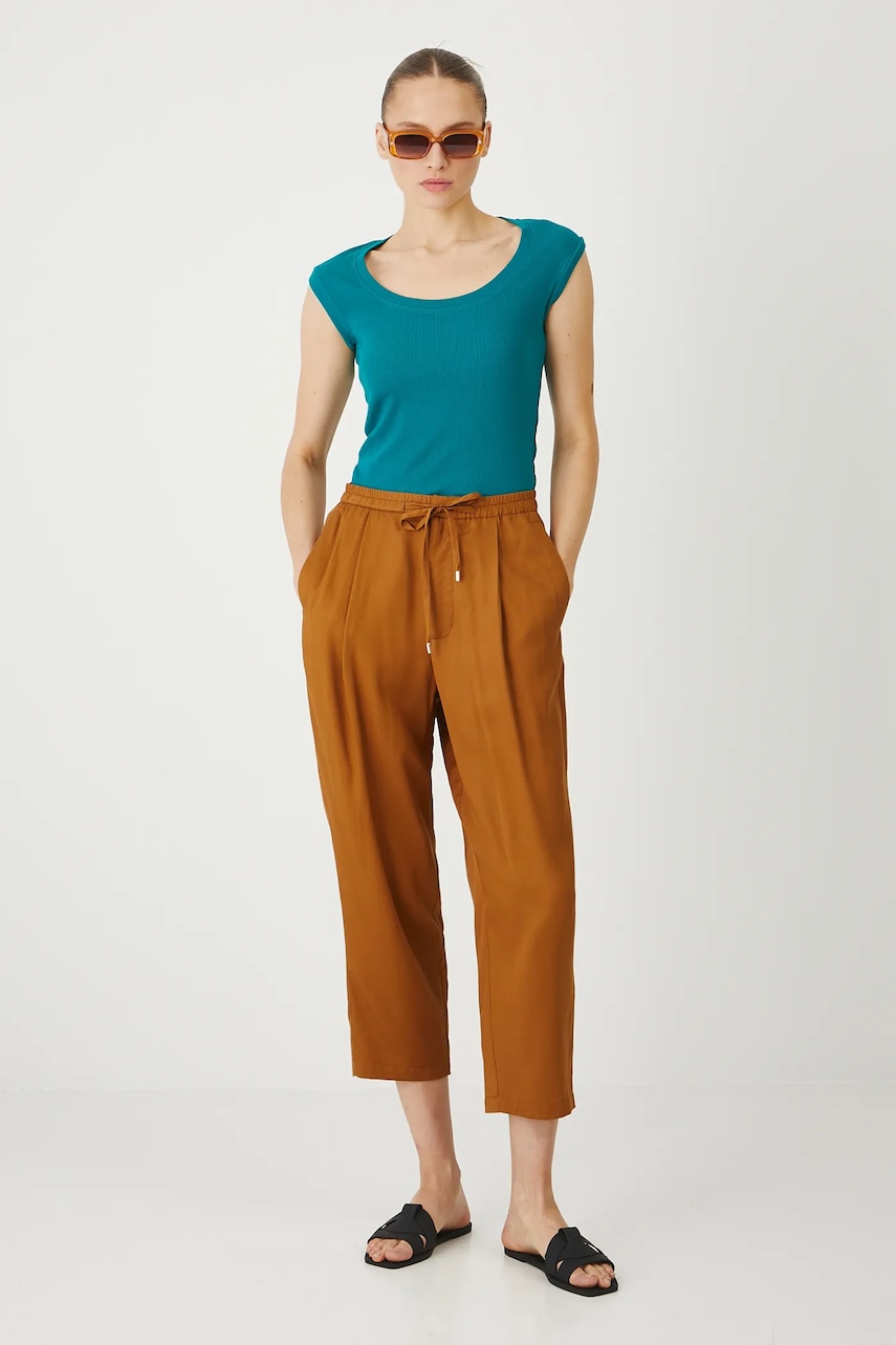 Kalhoty Medicine dámské, hnědá barva, široké, medium waist