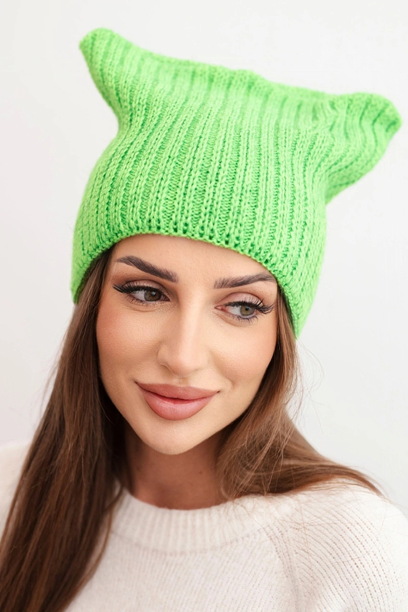 Kesi Dámská zimní čepice s vlnou v kočičím střihu z pruhované pleteniny K419 zelená