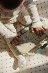 Konges Sløjd  Dětská hrací hračka  BABY BOOMBOX