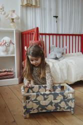 Konges Sløjd  postýlka pro panenky dětská bavlněná DOLL TRAVEL BED