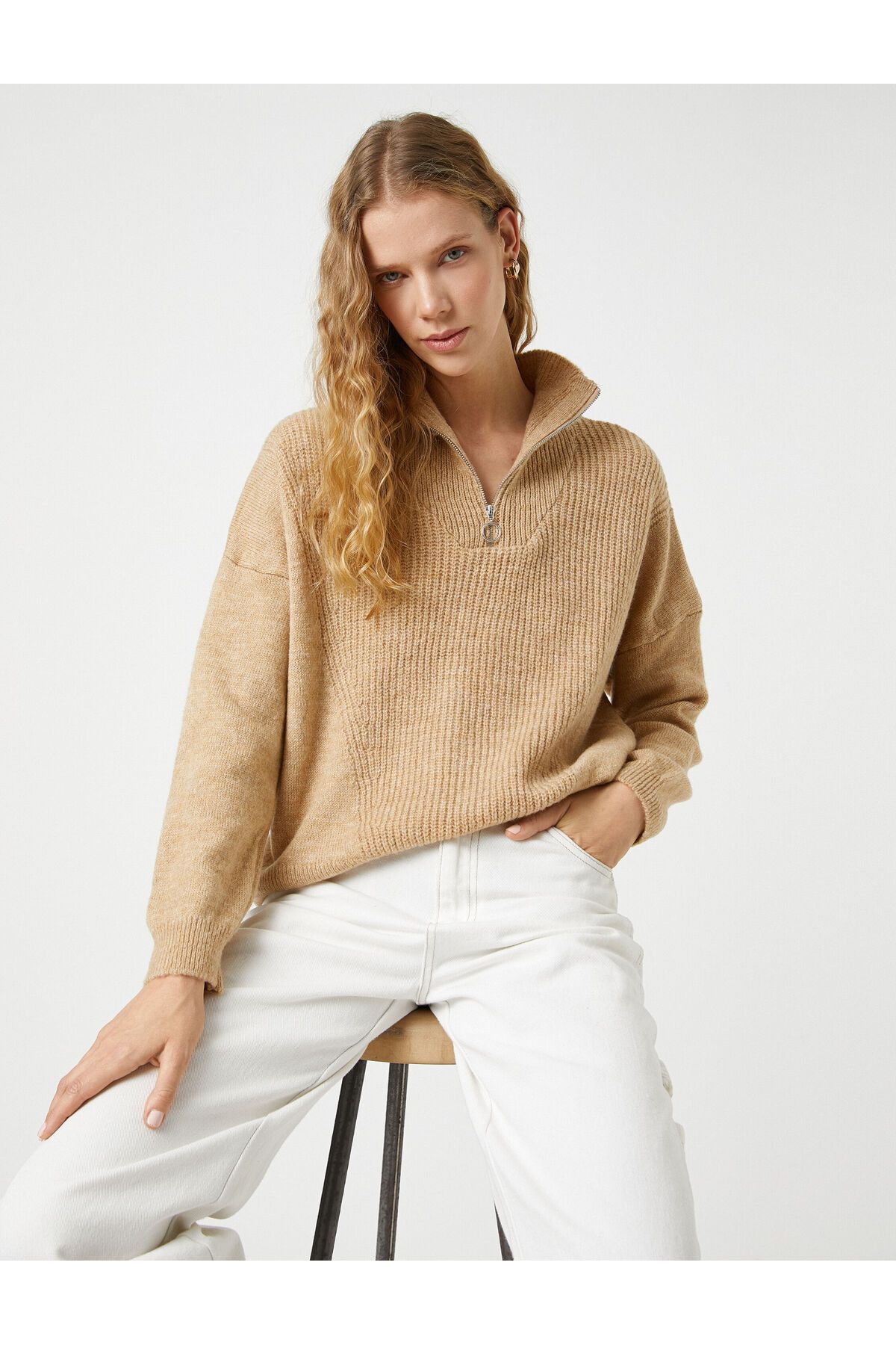 Koton Oversize pletený svetr s vysokým výstřihem a polovičním zipem