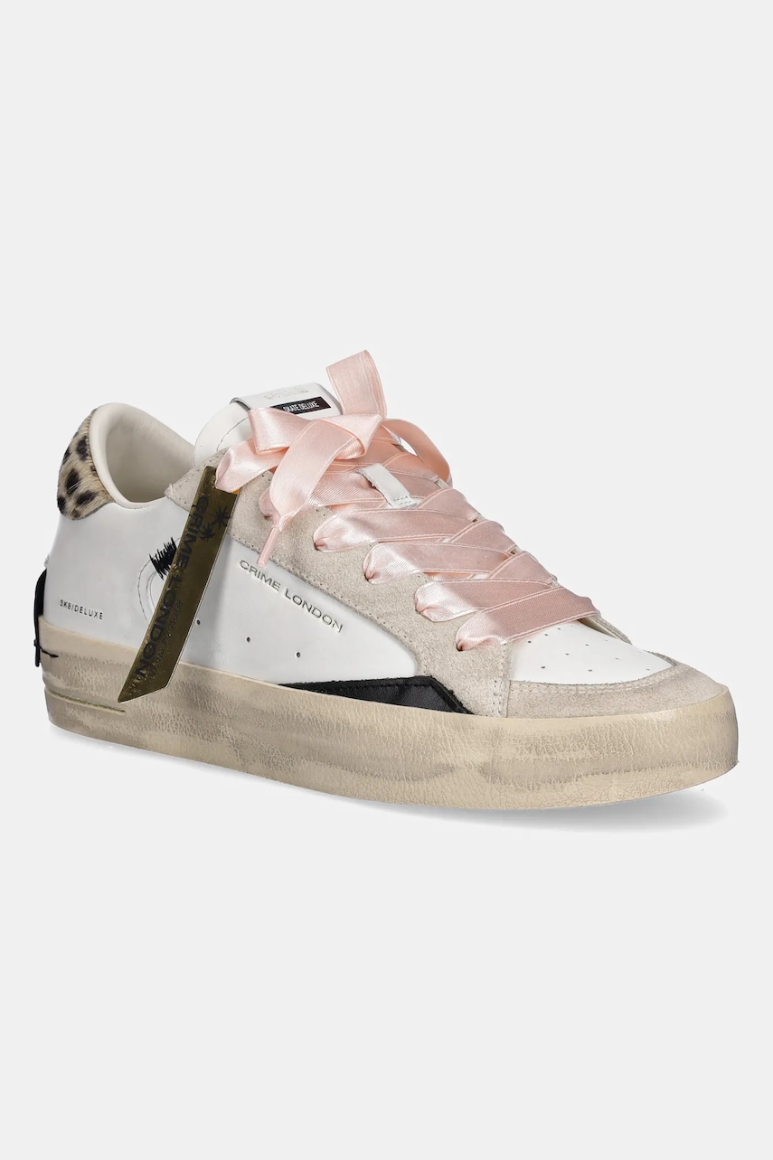Kožené tenisky Crime London SK8 DELUXE WEDGE bílá barva, 25191AA8