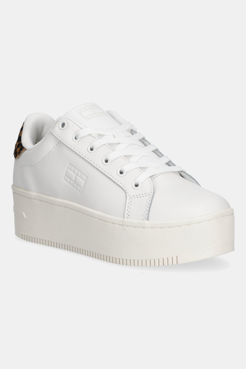 Kožené tenisky Tommy Jeans TJW FLATFORM LEOPARD SNEAKER dámské, bílá barva, EN0EN02930