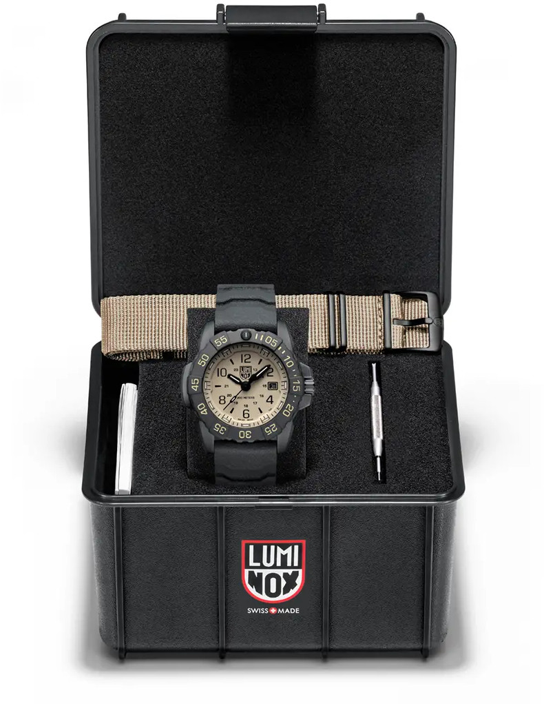 Luminox Dárkový set Navy SEAL Foundation + NATO řemínek XS.3251.CBNSF.SET