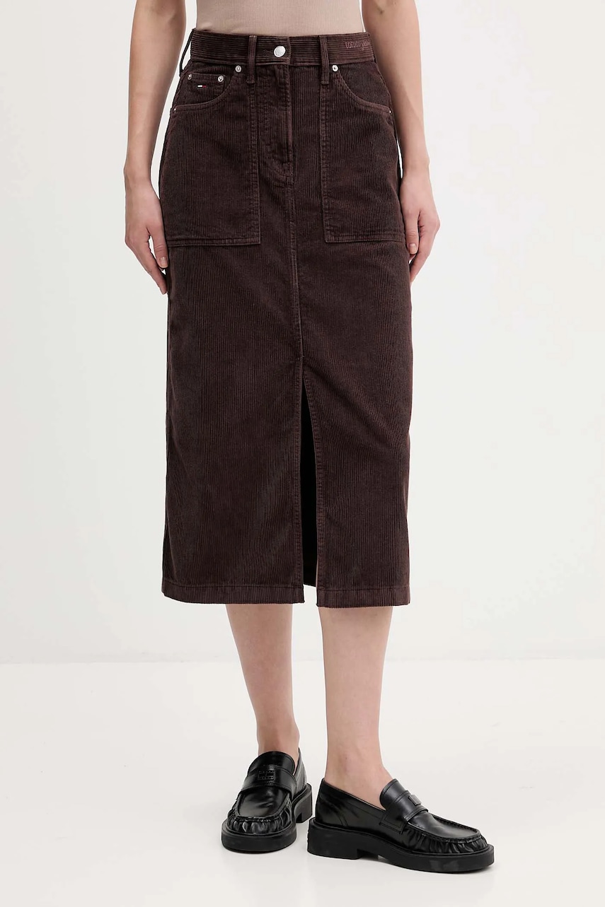 Manšestrová sukně Tommy Jeans hnědá barva, midi, áčková, DW0DW21708