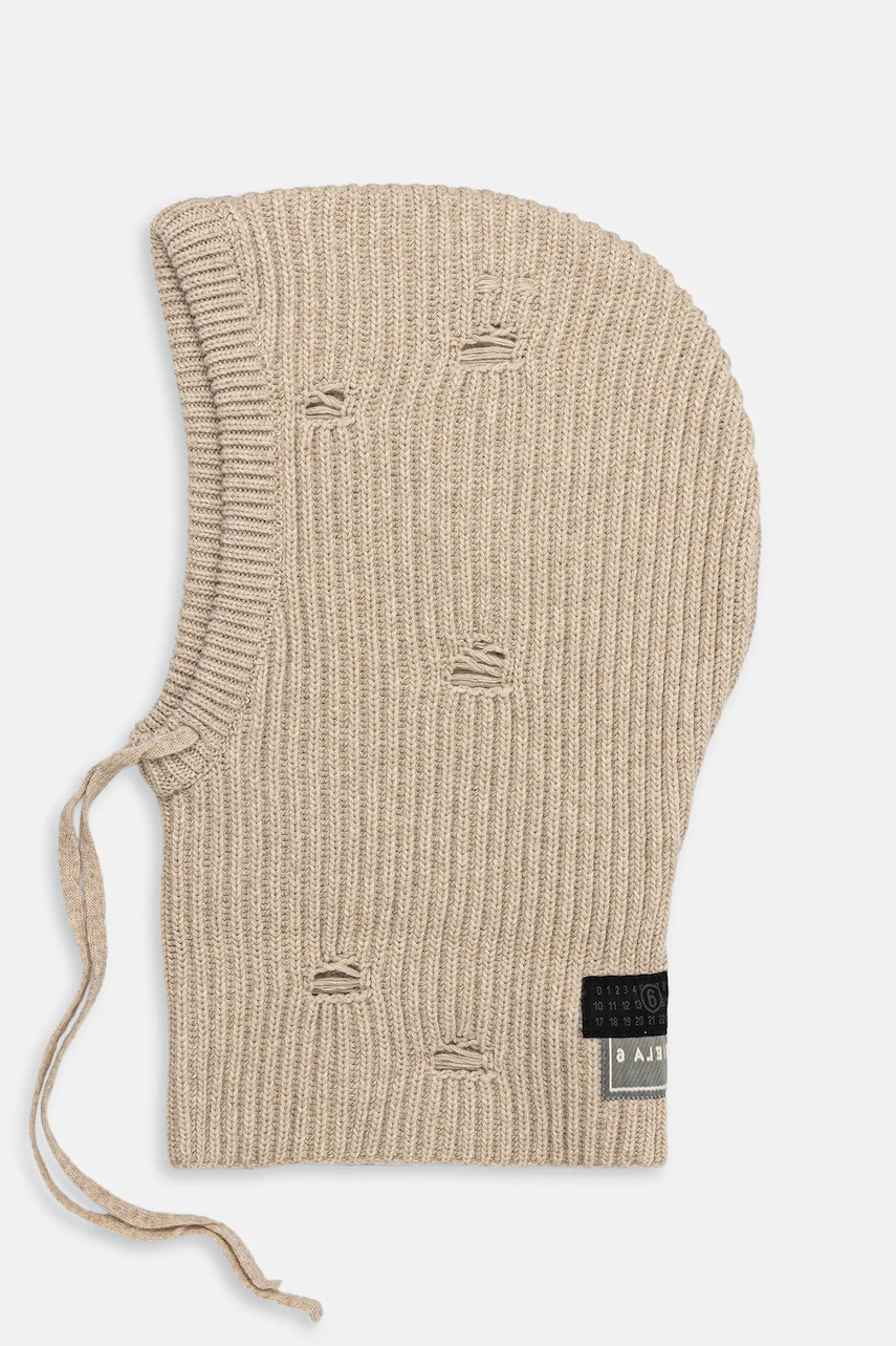 MM6 Maison Margiela  Kukla s vlnou