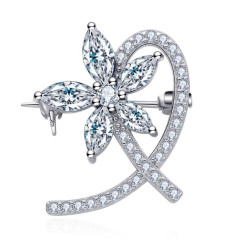 MOISS Blyštivá stříbrná brož Květina se zirkony O0000008