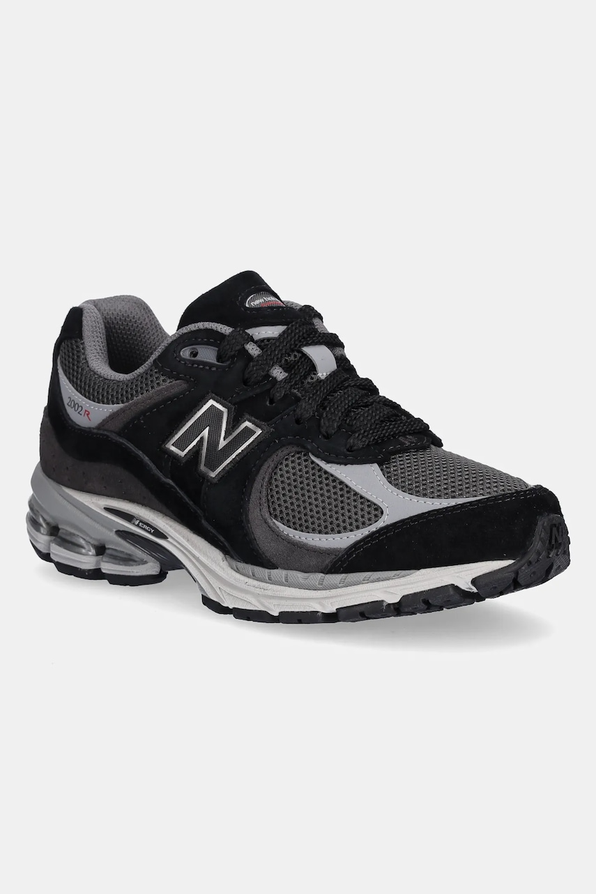 New Balance   2002