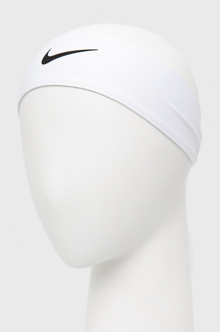 Nike  Čelenka