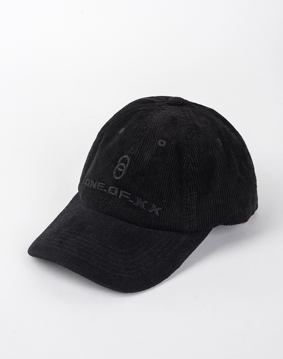 ONE OF XX Cap 4 black courduroy