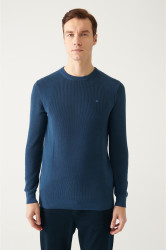 Pánský svetr Avva, indigo, kulatý výstřih, žakárový, slim fit.