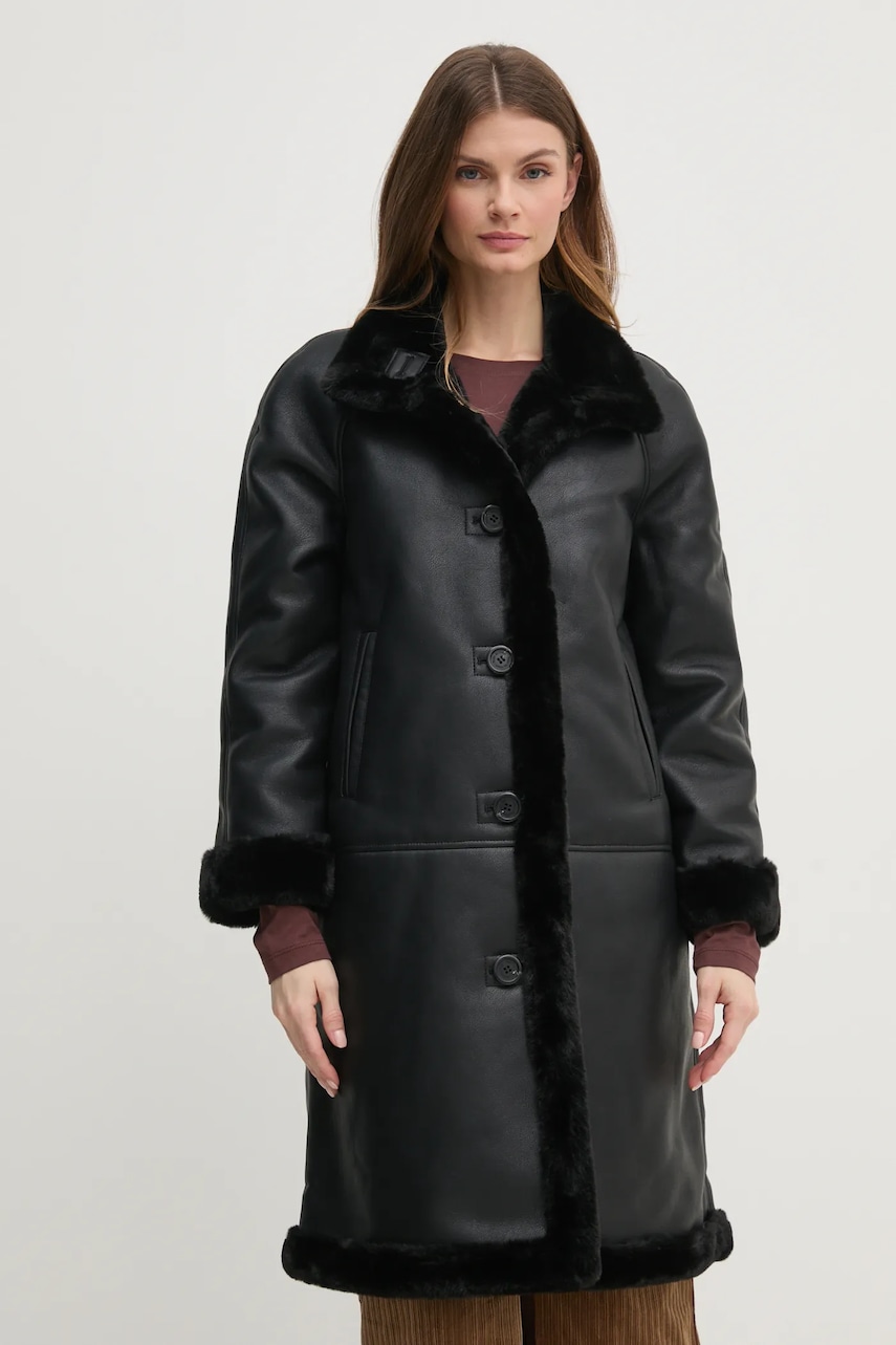 Pedro del Hierro  Kabát