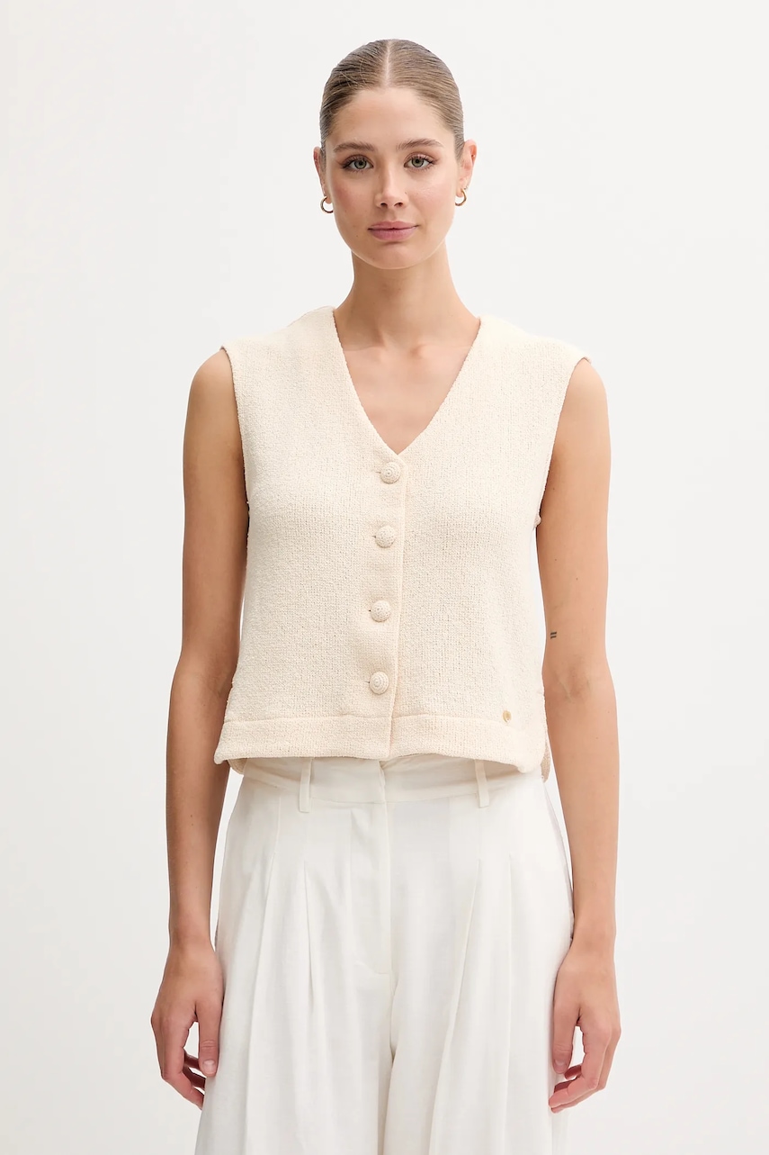 Pedro del Hierro  Vesta