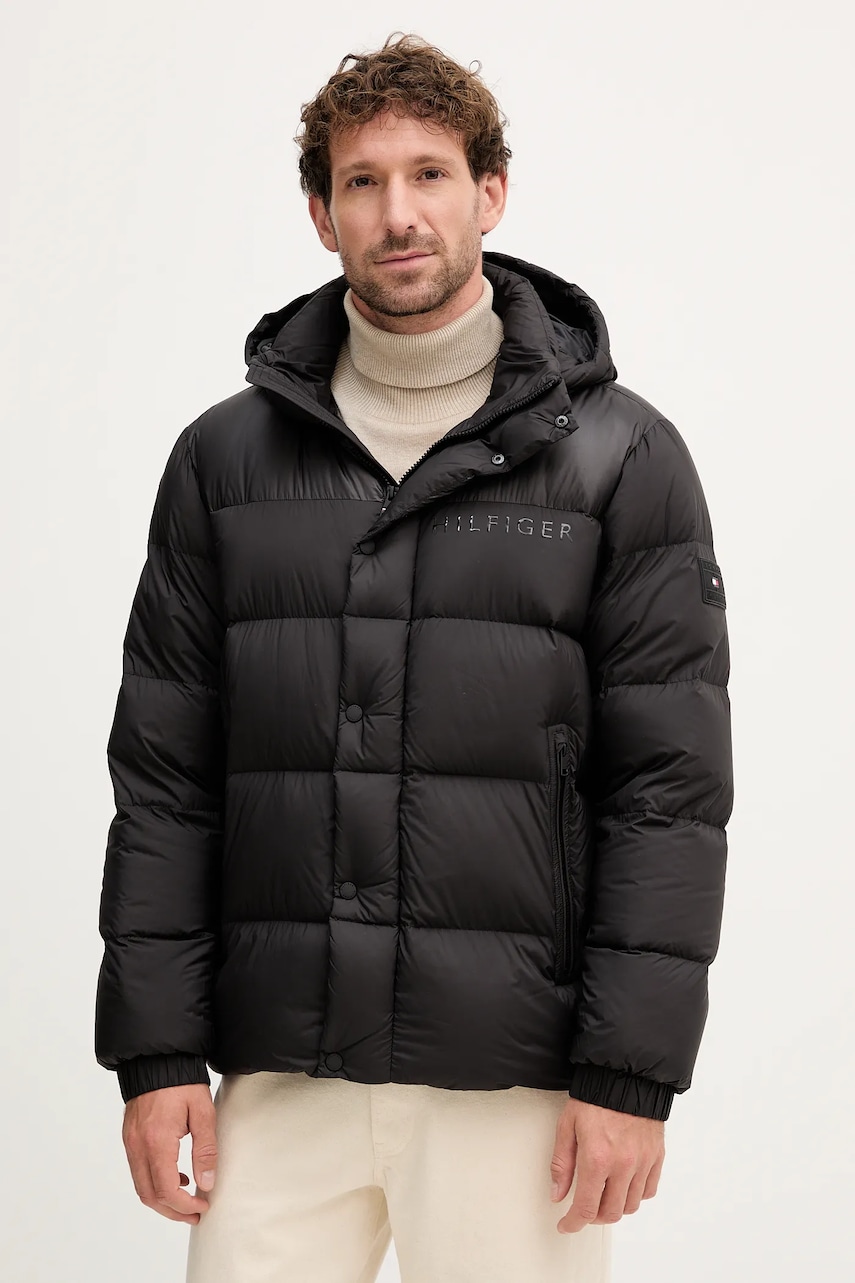 Péřová bunda Tommy Hilfiger černá barva, zimní, MW0MW40613