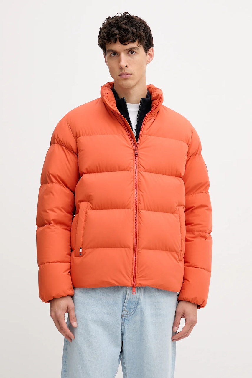 Péřová bunda Tommy Hilfiger oranžová barva, zimní, MW0MW40615