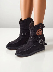 Resti Women's ankle boots on a low wedge Indianas