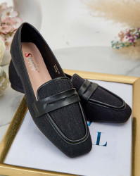 Resti Women's Errope moccasins