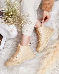 Resti Women's insulated sport shoes a'la sneakers Benvilo