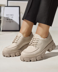Resti Women's light beige lacquered lace-up shoes Ginara - Footwear